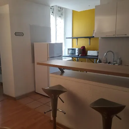 5 Minutes Des Arenes, 6 Couchages Apartment Nimes