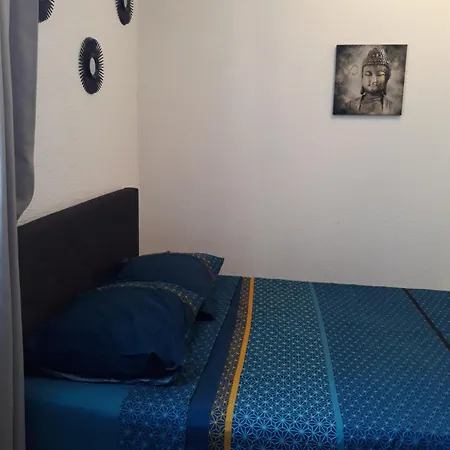 5 Minutes Des Arenes, 6 Couchages * Nimes